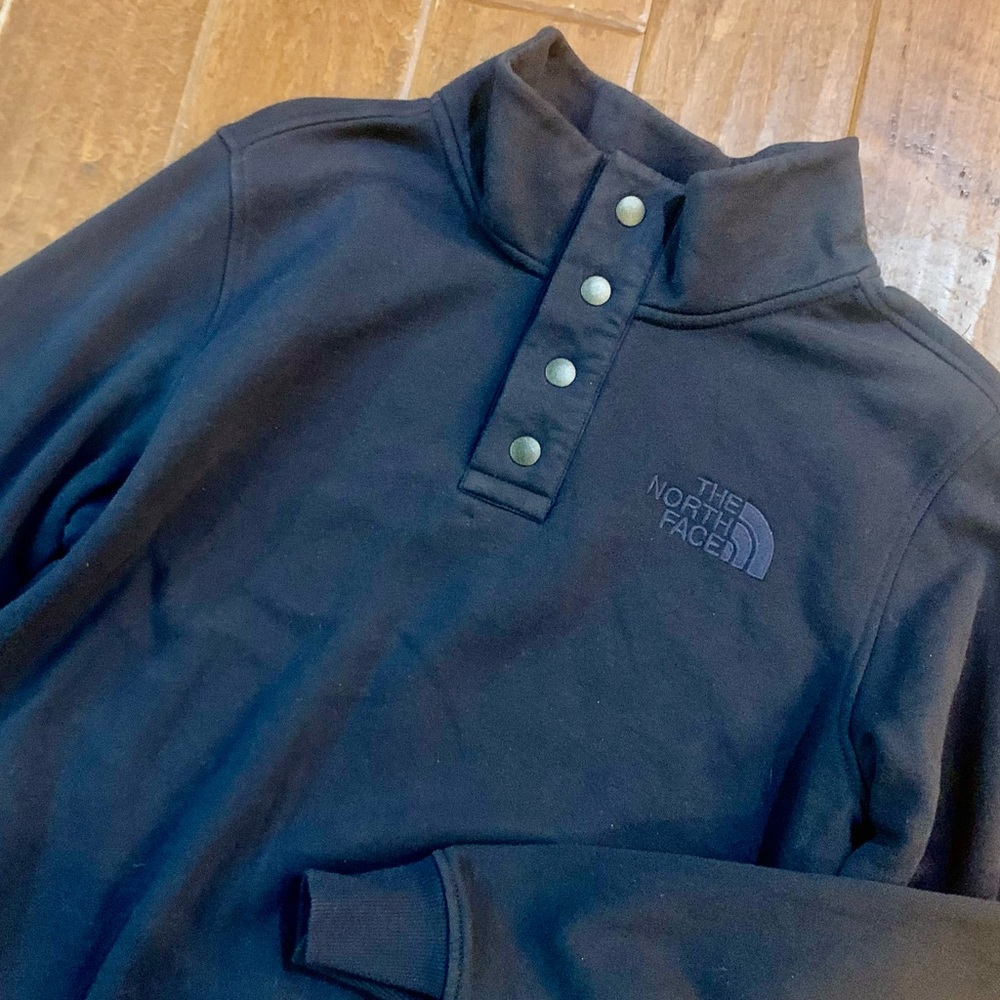 Men's The North Face navy blue 1/4 snap Henley pullover sweatshirt Sz M EUC
